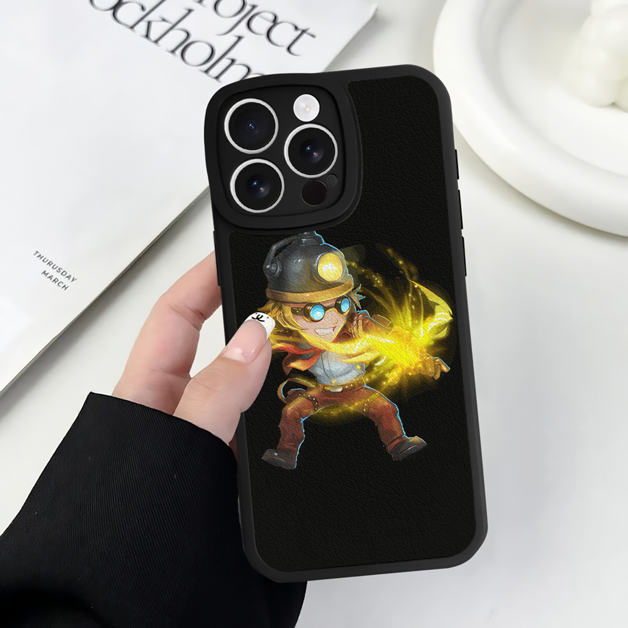 リーグ・オブ・レジェンド League of Legends LOL 【iPhone 16シリーズ対応】シリコンスマホケース（レザー調） 材質：シリコン